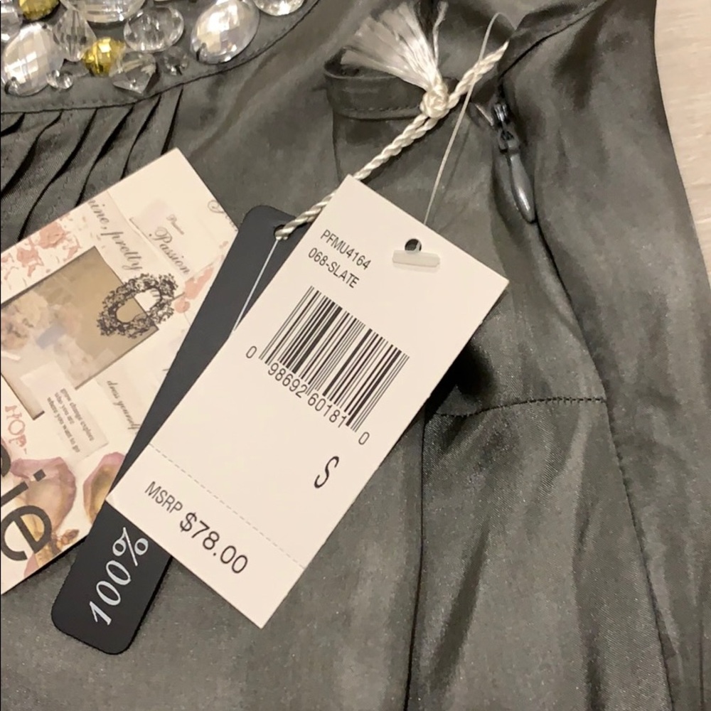 NWT Kensie Silk Embellished Top - Picture 3 of 9